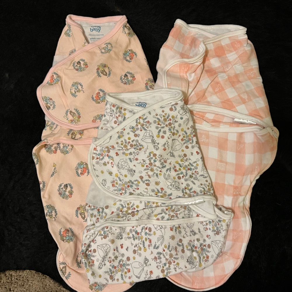 ADEN & ANAIS - DISNEY PRINCESS Velcro Baby Swaddles BUNDLE; 0-3 months